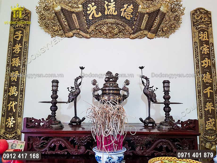 Vật phẩm thể hiện tấm l&ograve;ng th&agrave;nh k&iacute;nh, sự tưởng nhớ của c&aacute;c con c&aacute;c ch&aacute;u với &ocirc;ng b&agrave; gia ti&ecirc;n